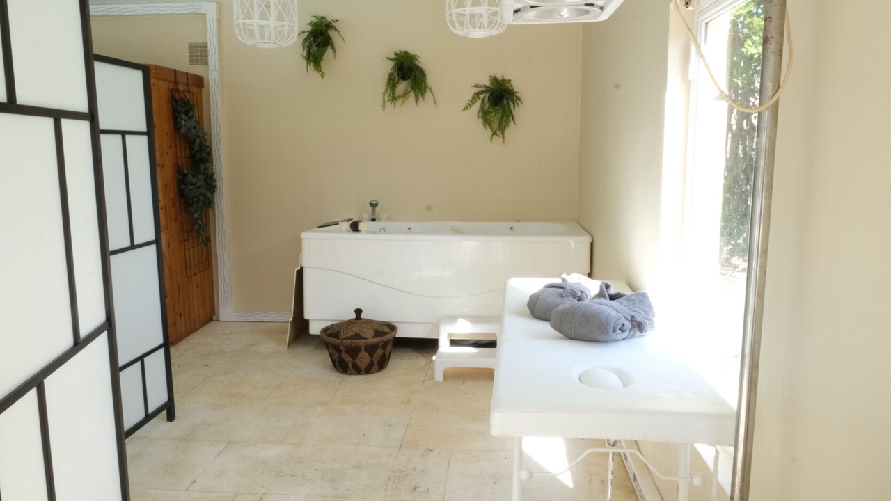 Photo of Bathroom in Mouries
