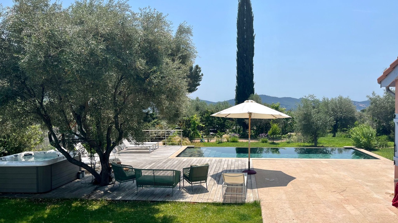Photo of Outdoor in La Cadiere-d'Azur