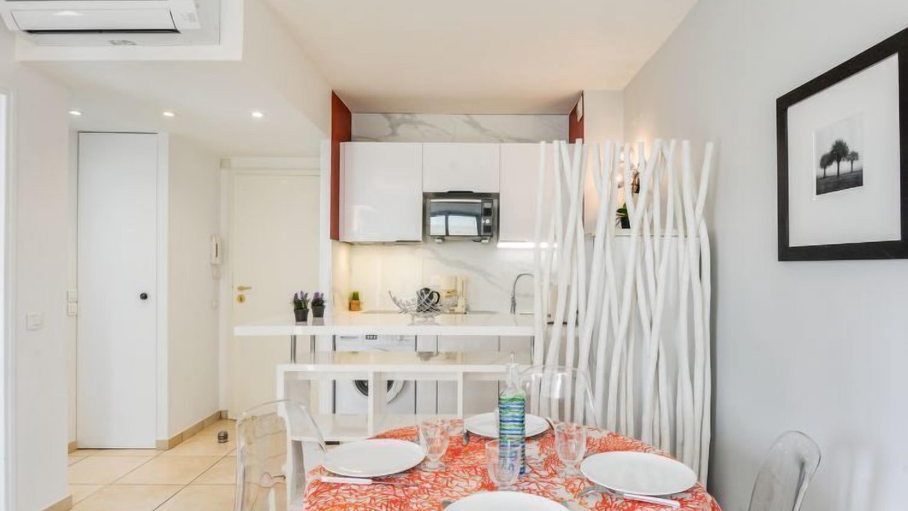 Photo of Bedroom in Saint-Laurent-du-Var