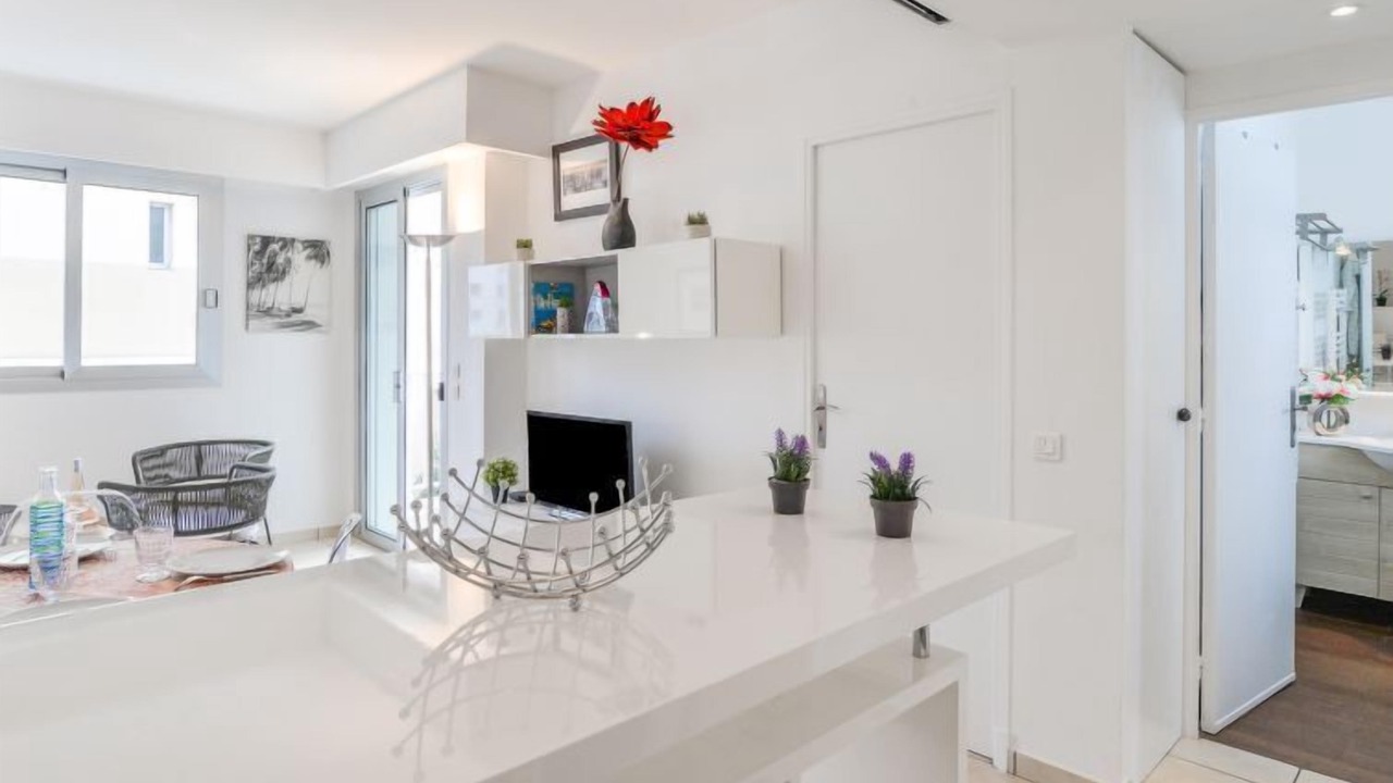 Photo of Bedroom in Saint-Laurent-du-Var
