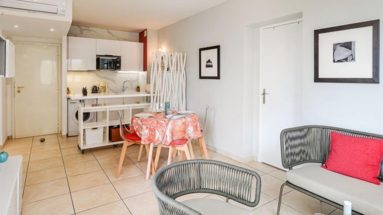 Photo of Bedroom in Saint-Laurent-du-Var