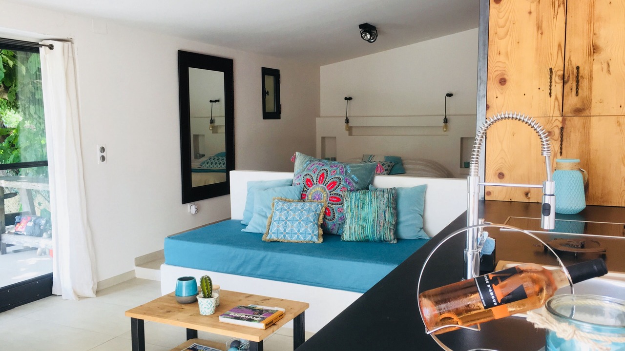 Photo of Bedroom in Noves