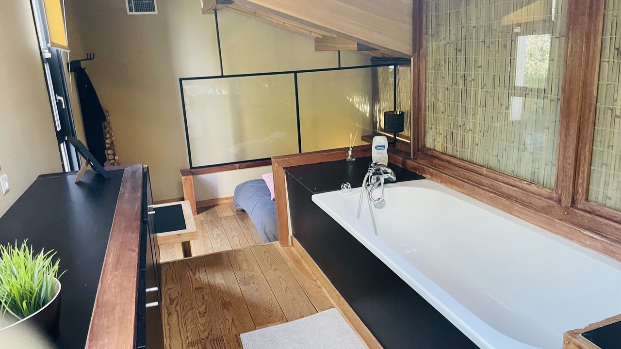 Photo of Bathroom in Aubais