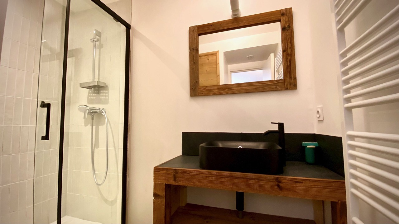 Photo of Bathroom in Vars
