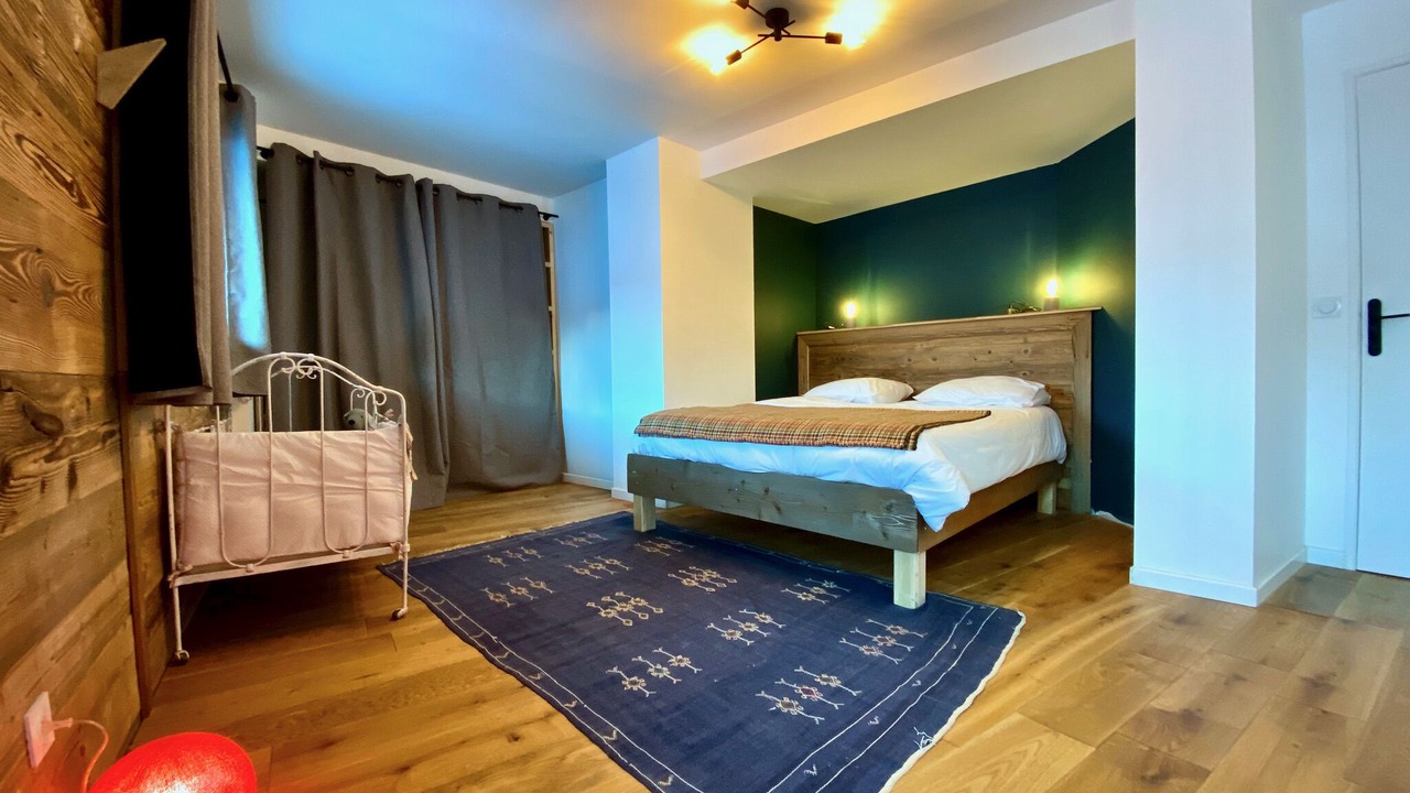 Photo of Bedroom in Vars