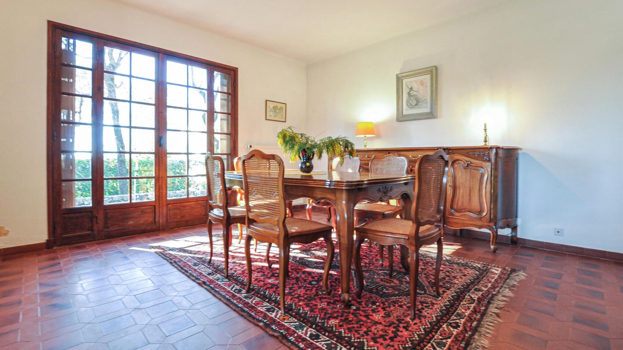 Photo of Bedroom in Roquefort-les-Pins