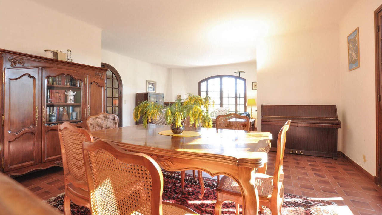 Photo of Bedroom in Roquefort-les-Pins
