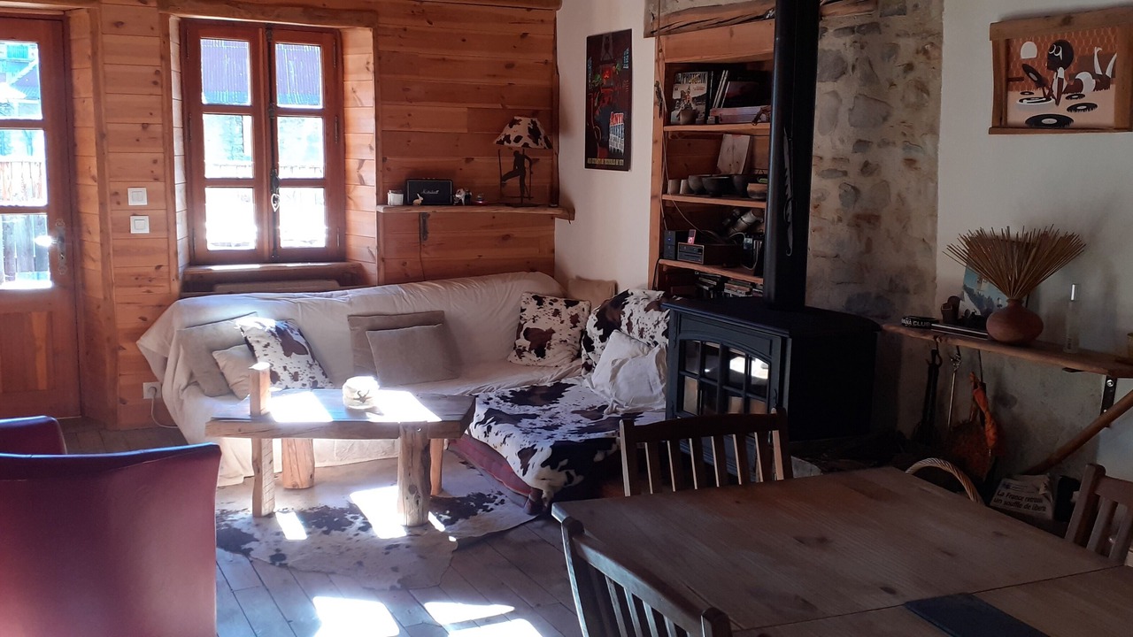 Photo of Livingroom in Allos