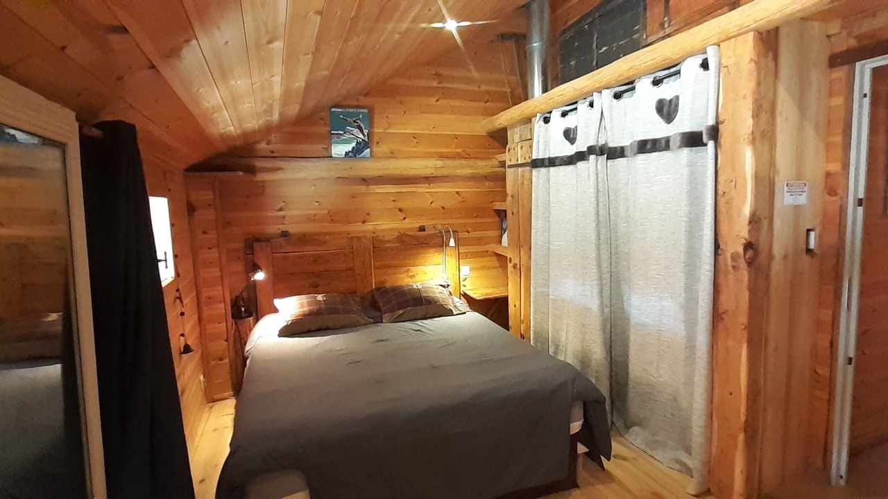 Photo of Bedroom in Allos