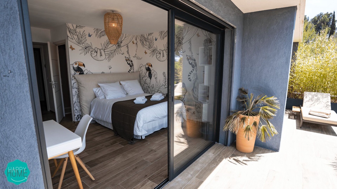 Photo of Bedroom in Hyeres