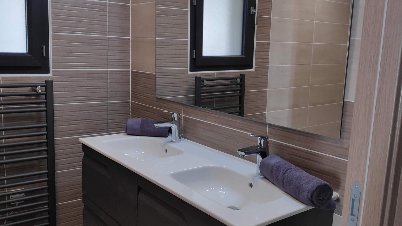 Photo of Bathroom in St.-Remy-de-Provence