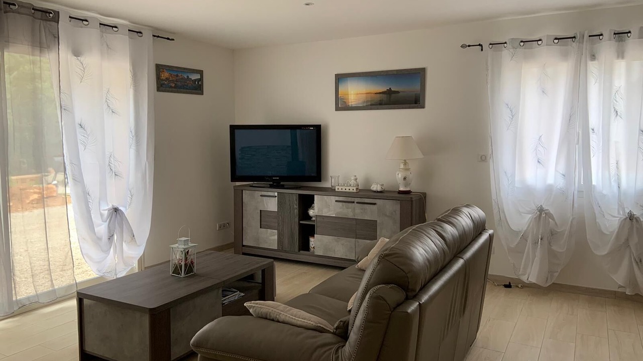 Photo of Livingroom in Sillans-la Cascade