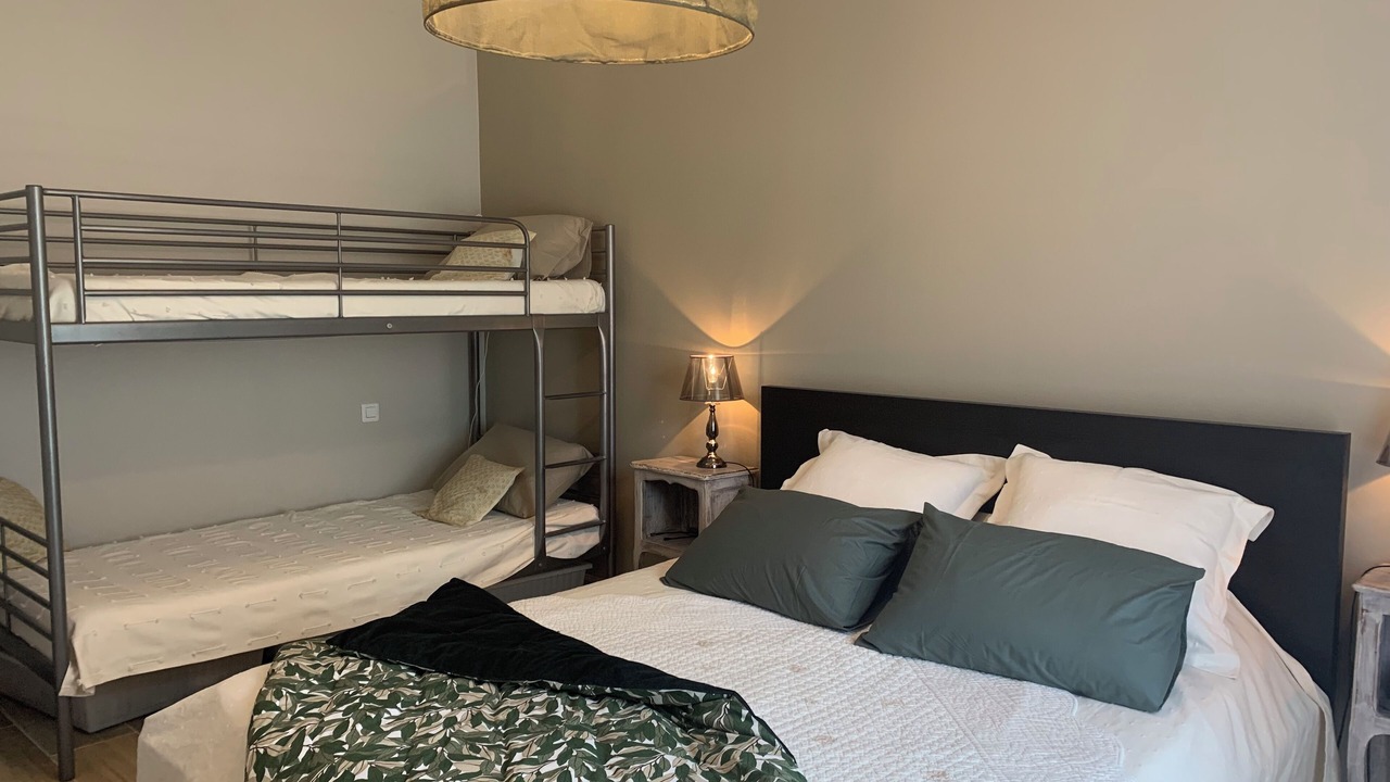 Photo of Bedroom in Eyragues