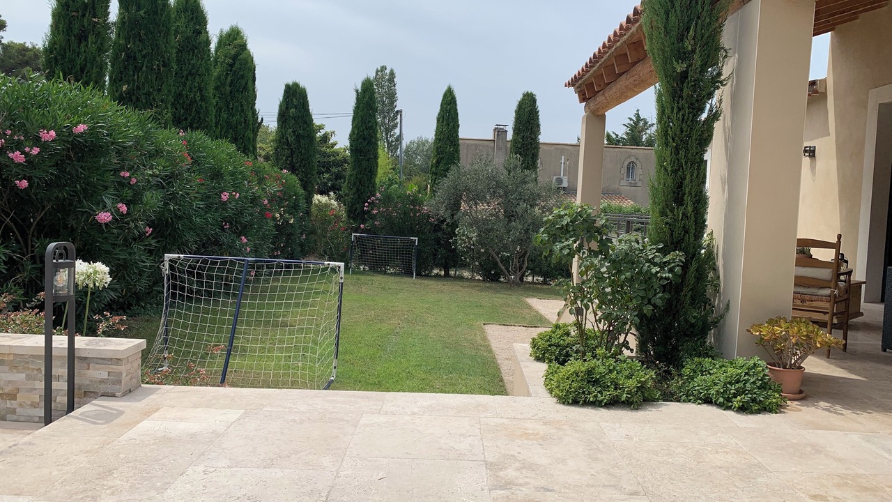 Photo of Outdoor in Eyragues