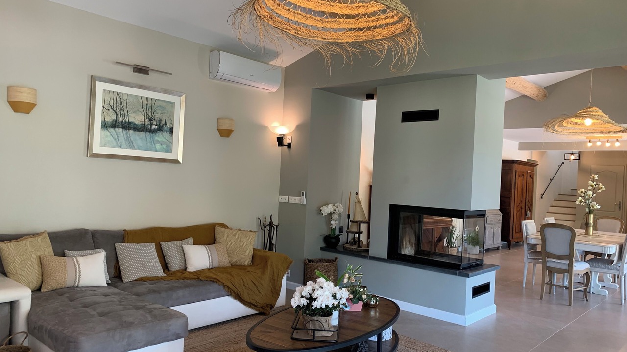 Photo of Livingroom in Eyragues