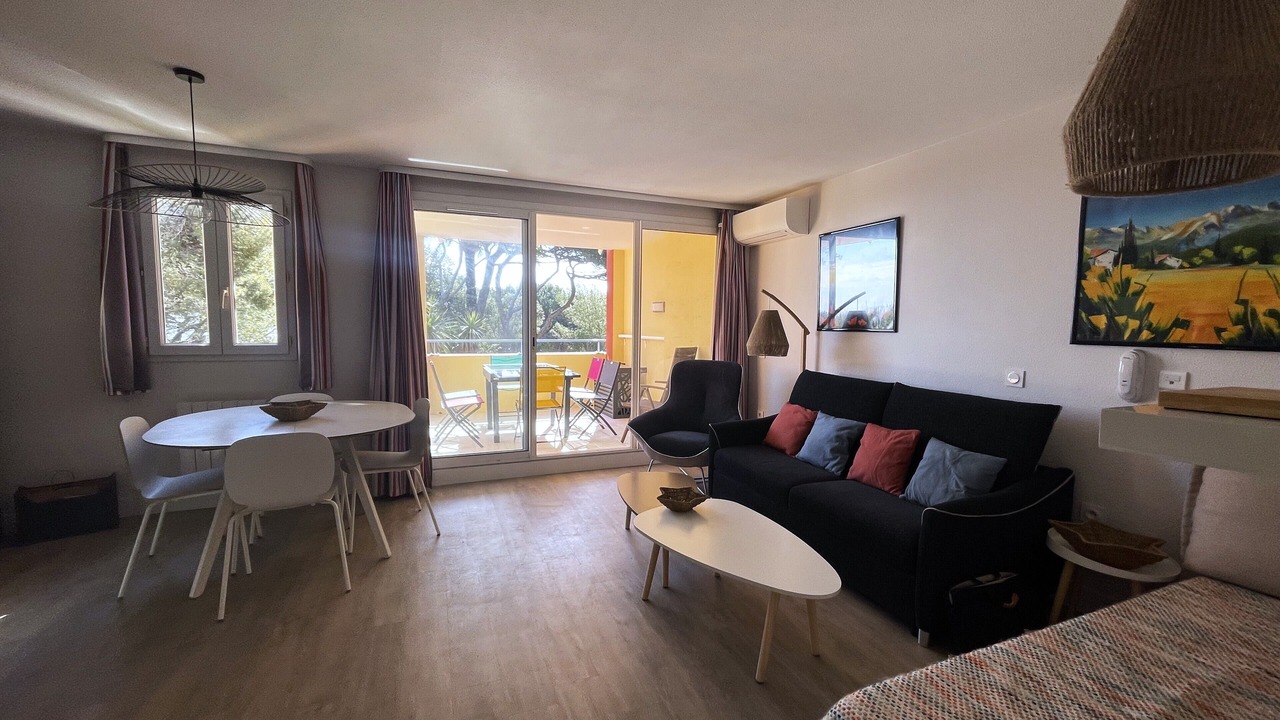 Photo of Livingroom in Giens
