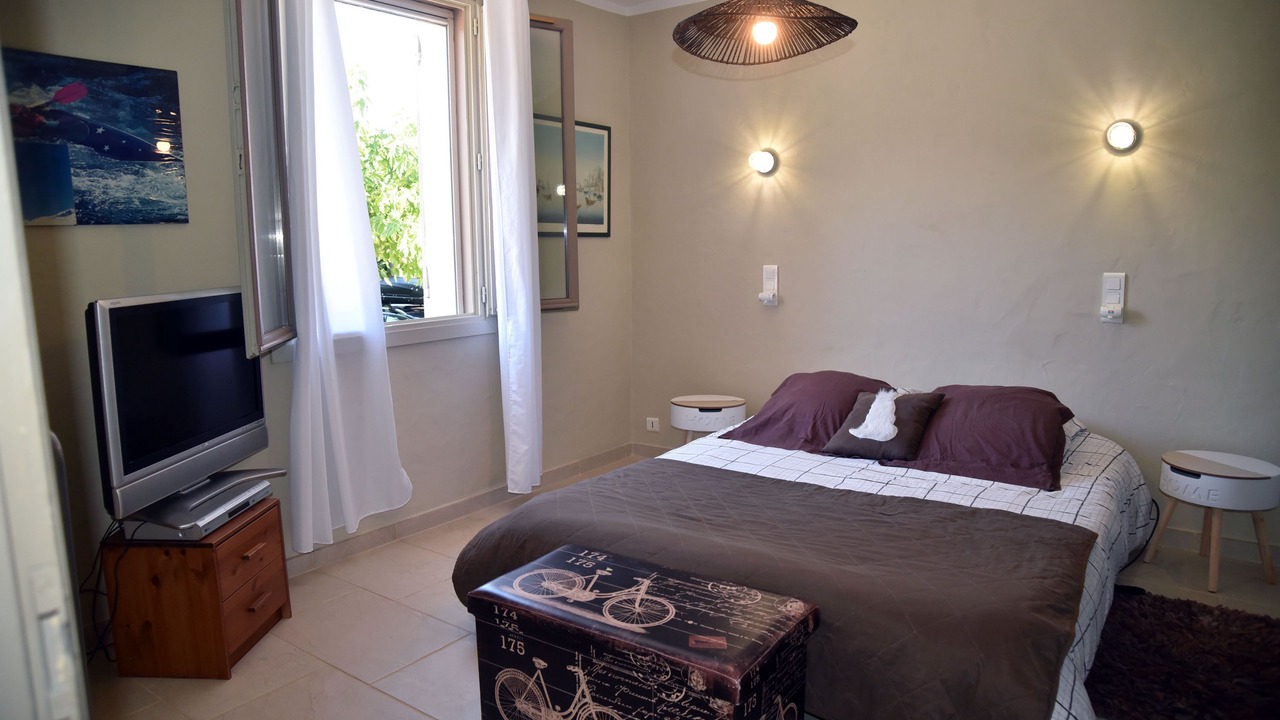 Photo of Bedroom in Robion