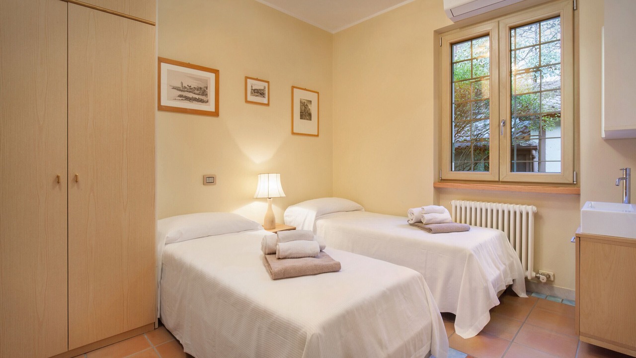 Photo of Bedroom in Torri del Benaco