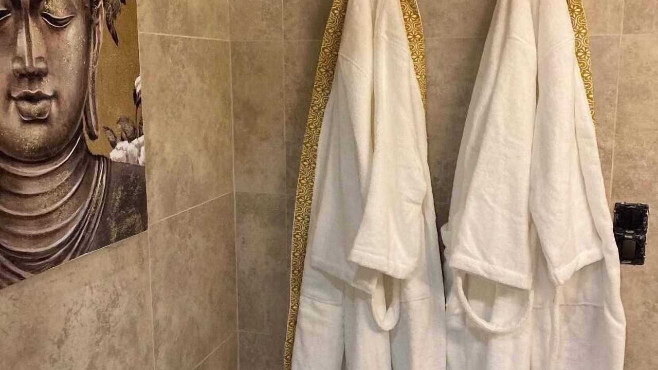 Photo of Bathroom in Molleges