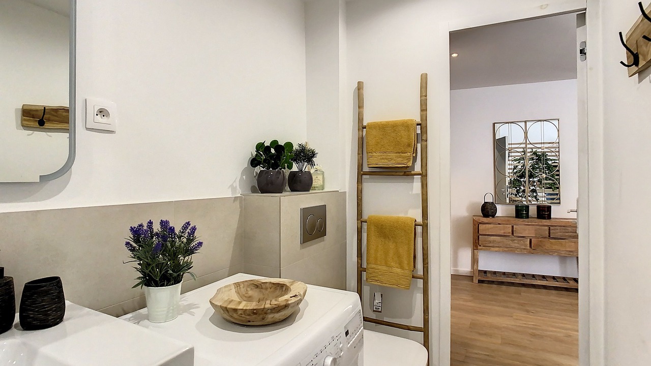 Photo of Bathroom in Saint-Tropez City Centre
