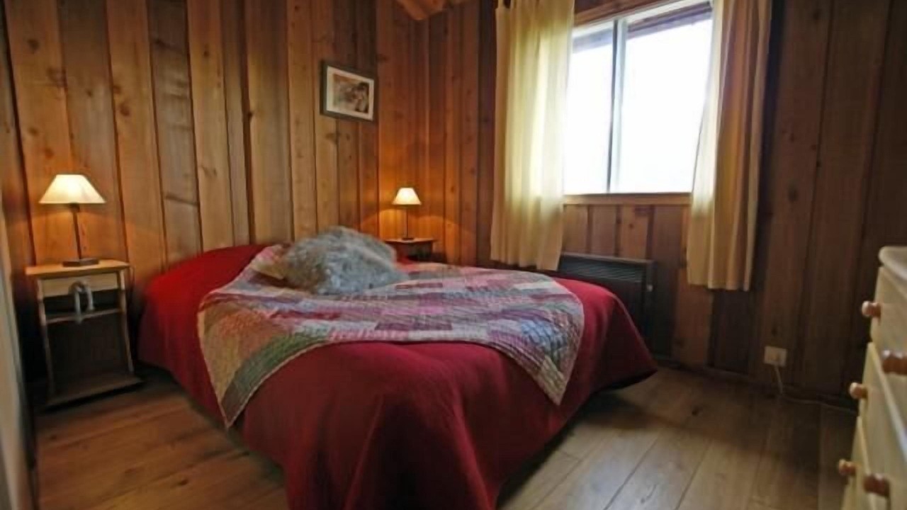 Photo of Bedroom in Enchastrayes