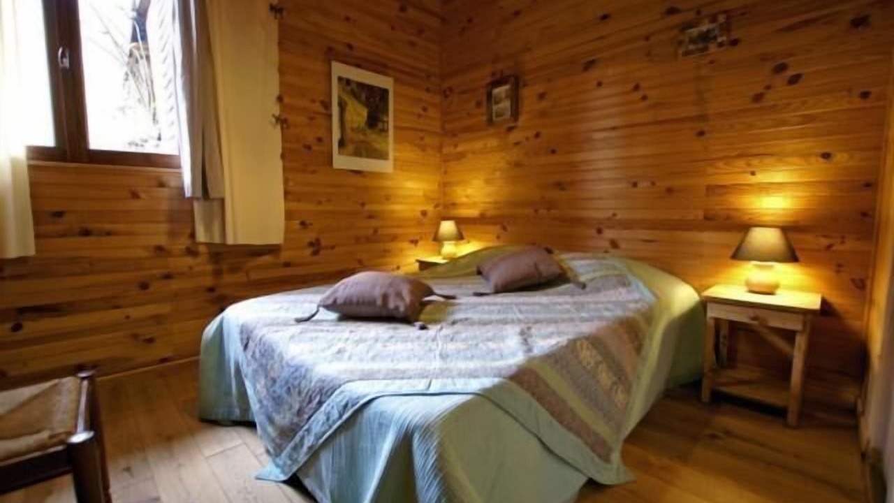 Photo of Bedroom in Enchastrayes
