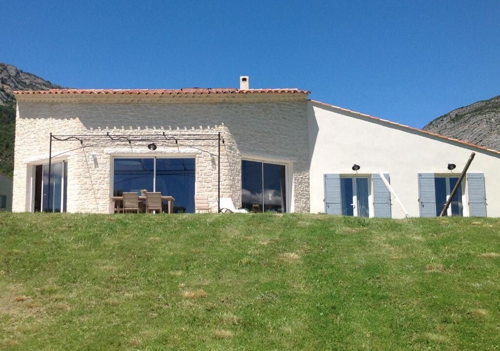 Photo of Outdoor in Entrepierres