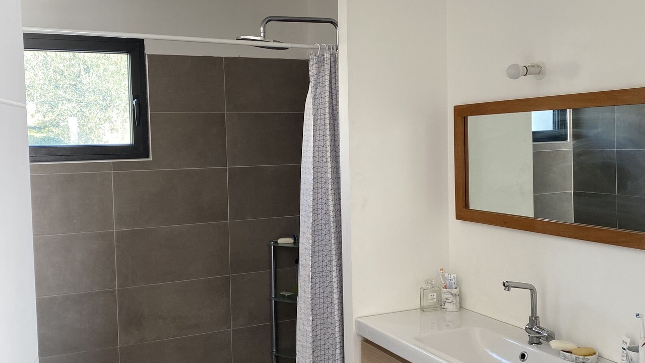 Photo of Bathroom in Eguilles