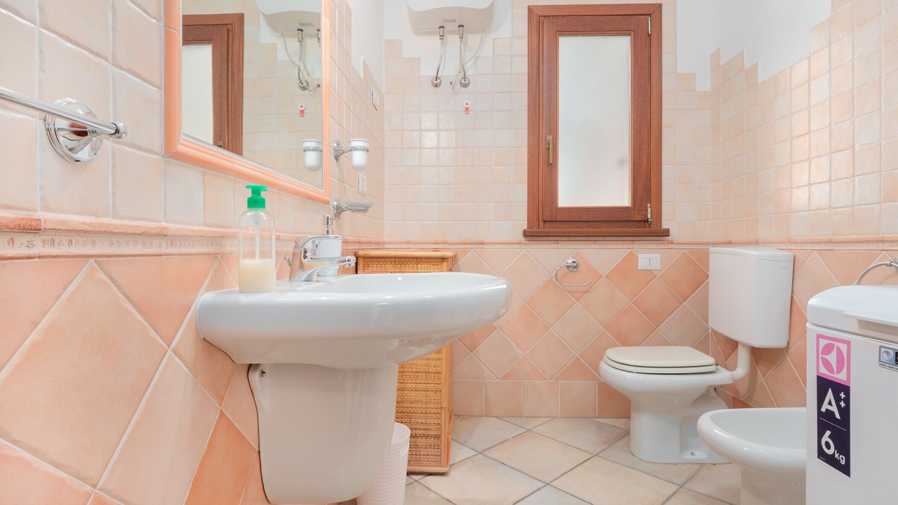 Photo of Bathroom in San Teodoro City Centre