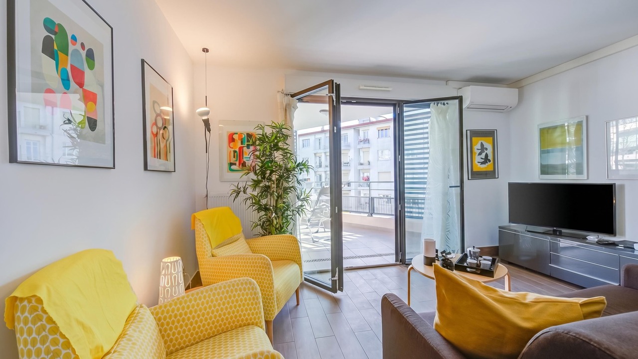 Photo of Livingroom in Liberation