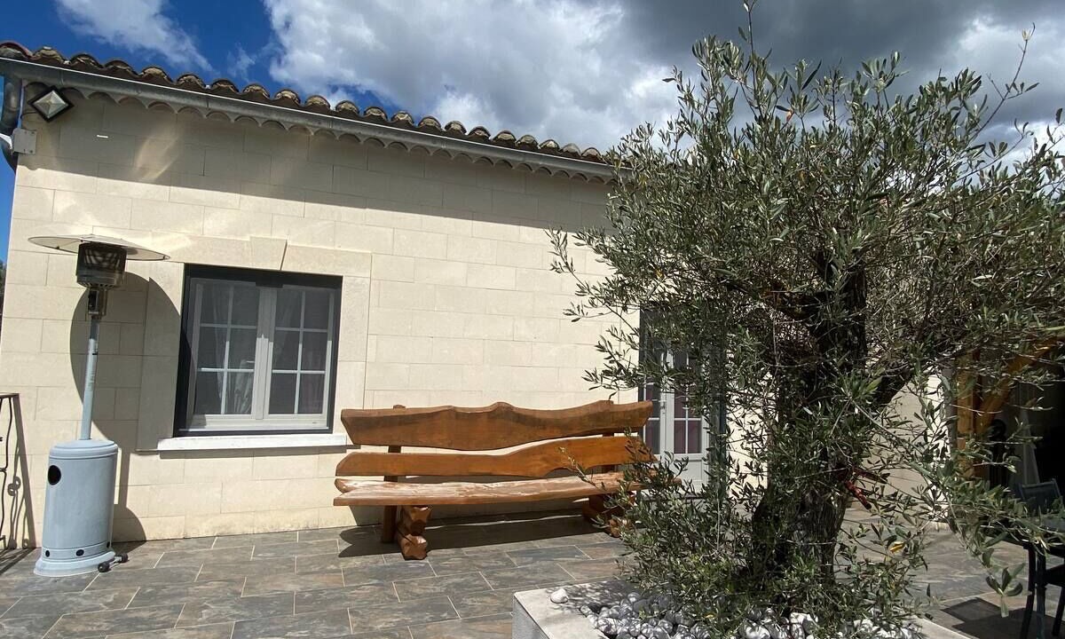 Photo of Patio Balcony in Arpaillargues-et-Aureillac