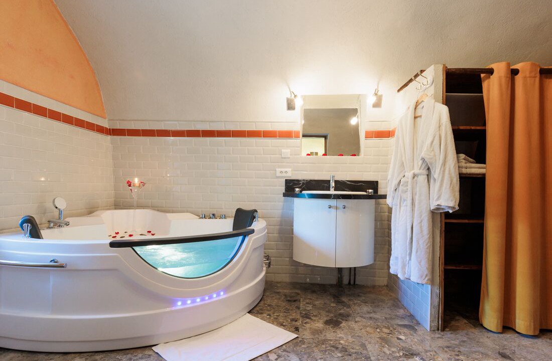 Photo of Bathroom in Mejannes-les-Ales