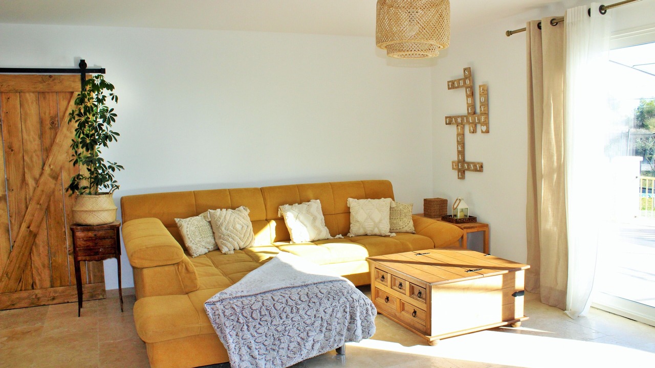Photo of Livingroom in Cucuron