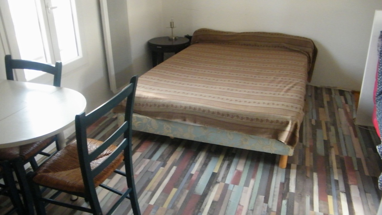 Photo of Bedroom in Malijai