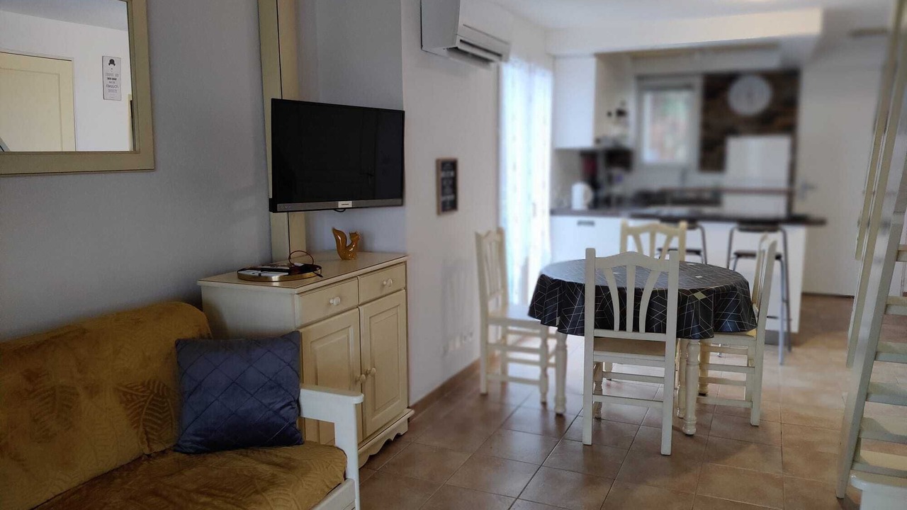 Photo of Livingroom in Homps