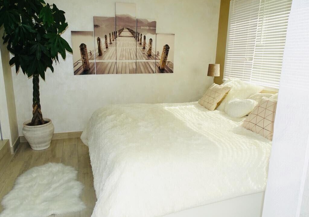 Photo of Bedroom in Lamanon