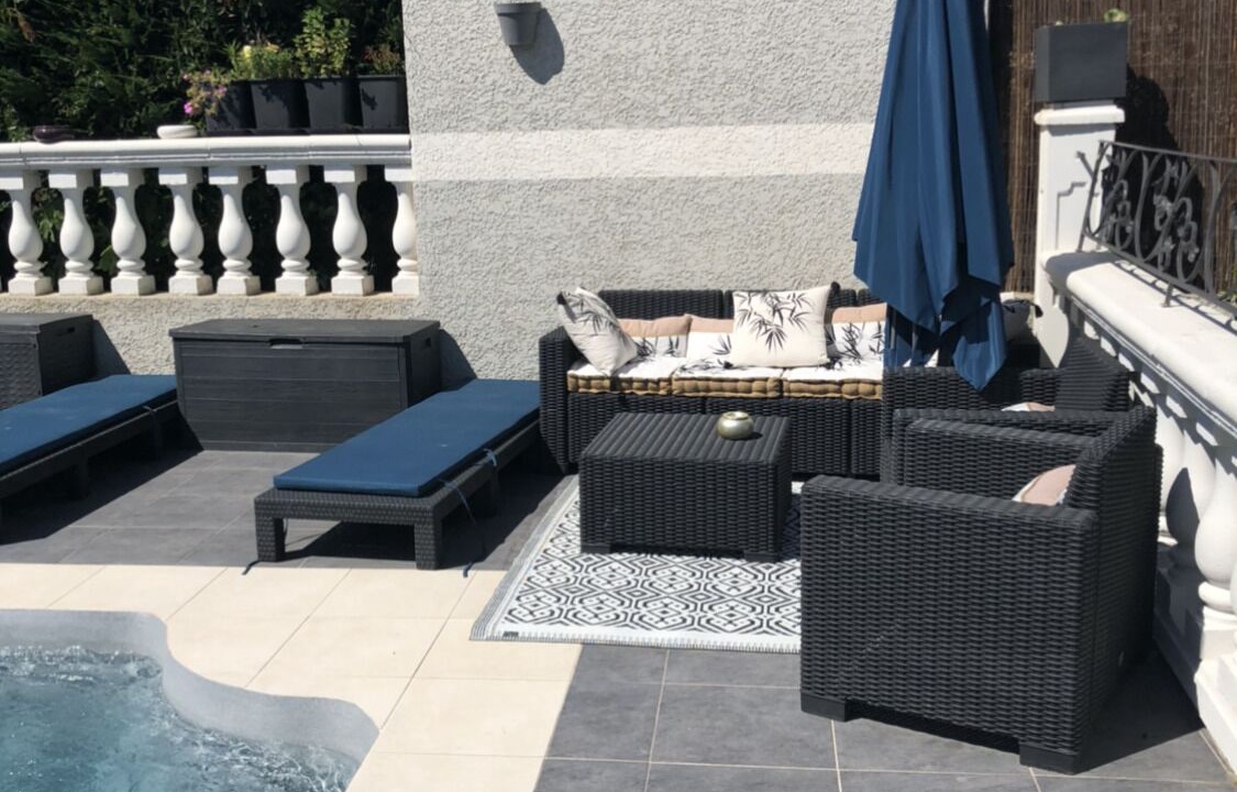 Photo of Patio Balcony in Lamanon