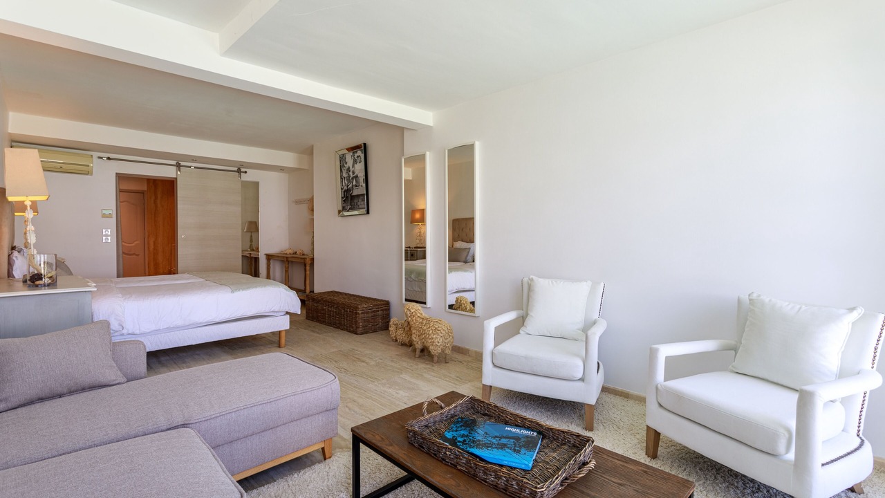 Photo of Bedroom in California - Pezou