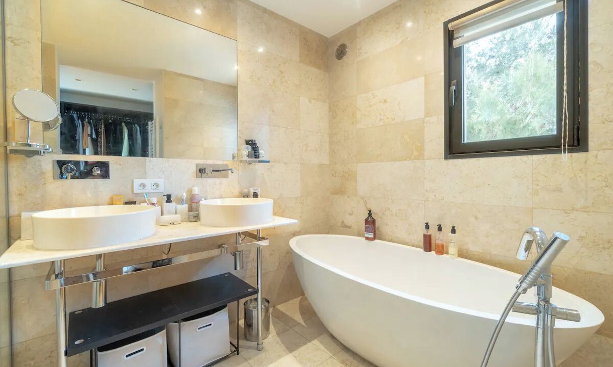 Photo of Bathroom in Vallauris