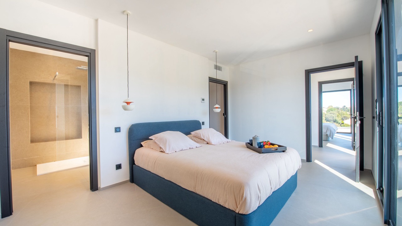 Photo of Bedroom in Cavalaire-sur-Mer