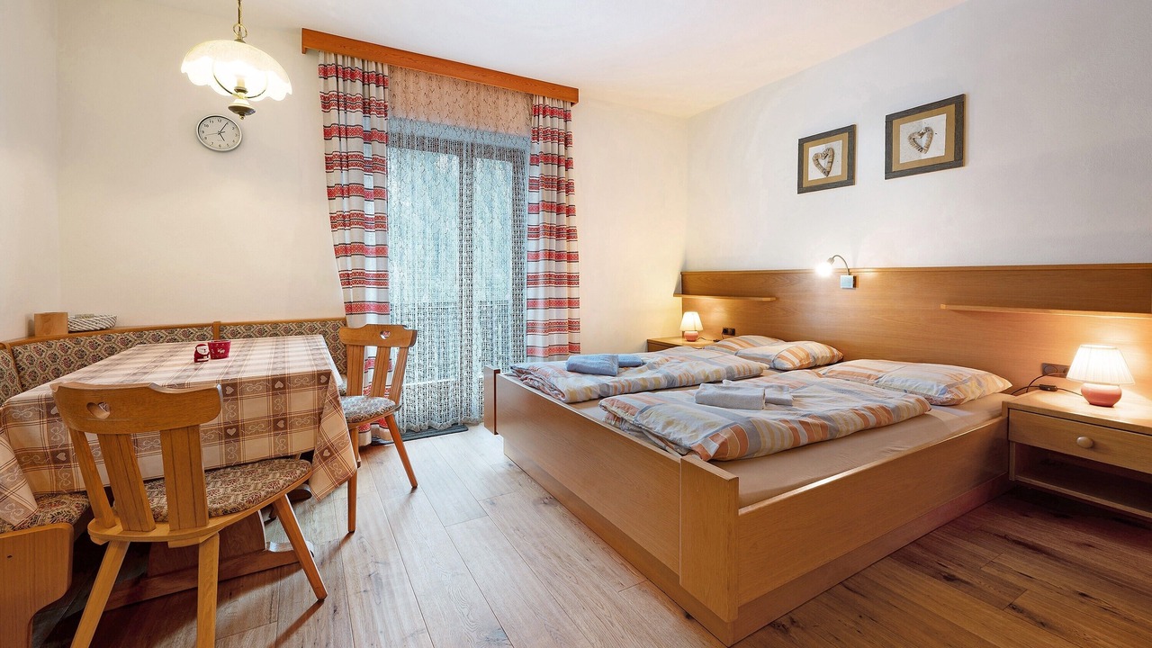 Photo of Bedroom in Racines