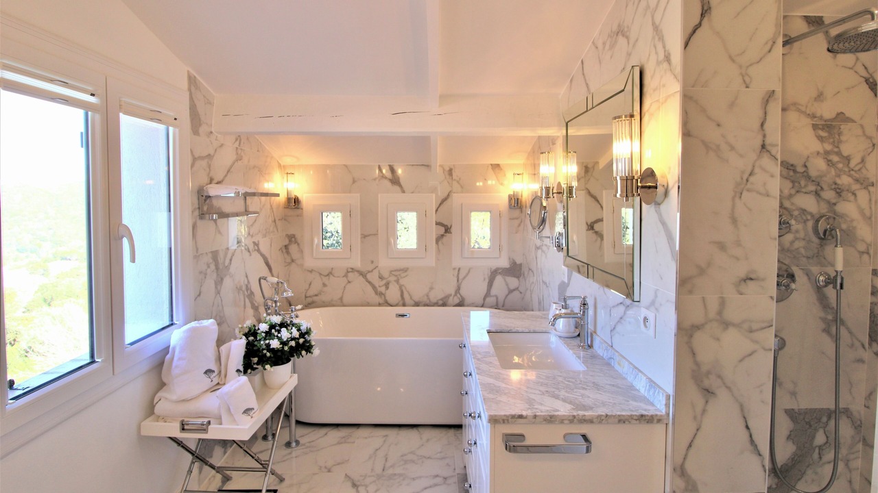 Photo of Bathroom in Hyeres