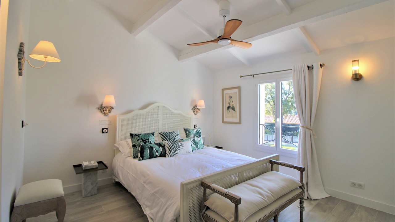 Photo of Bedroom in Hyeres