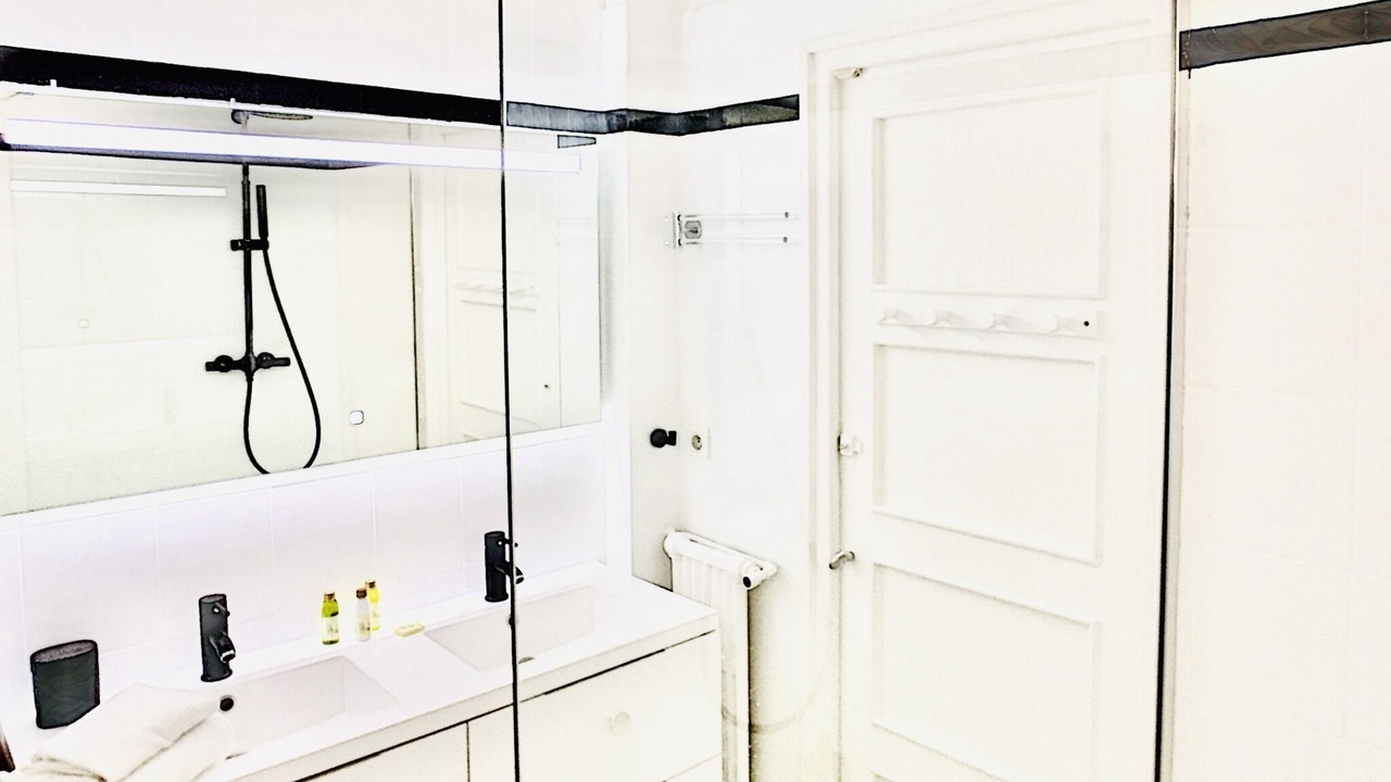 Photo of Bathroom in Gambetta