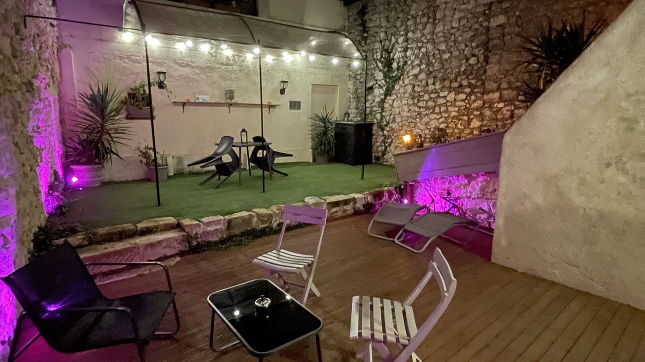 Photo of Patio Balcony in Orgon