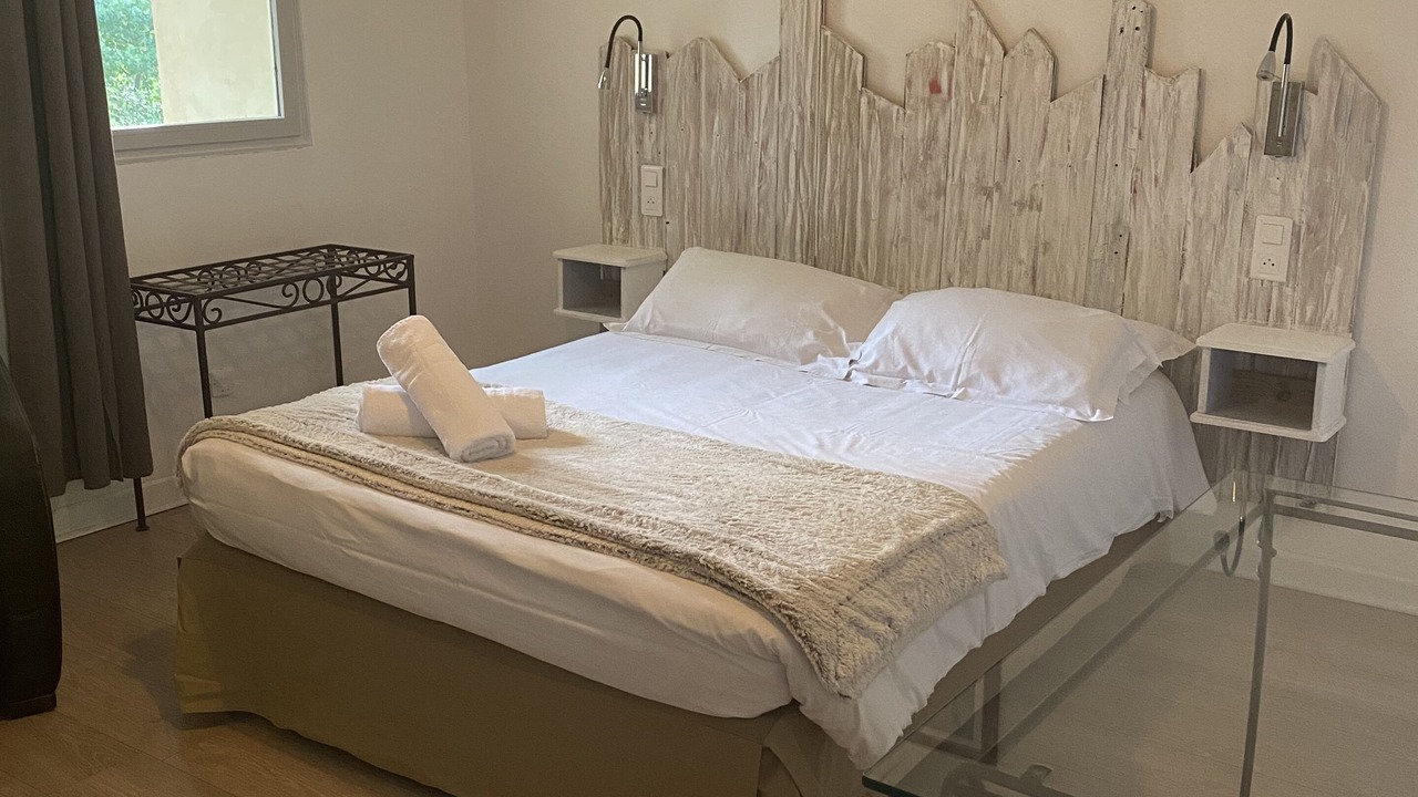 Photo of Bedroom in Saint-Martin-de-Castillon
