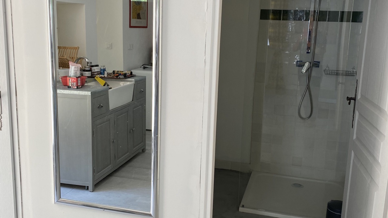 Photo of Bathroom in Saint-Martin-de-Castillon