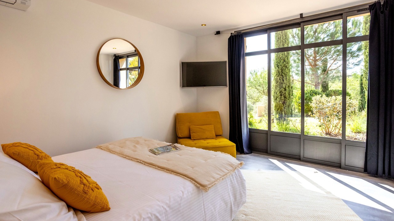 Photo of Bedroom in Hyeres