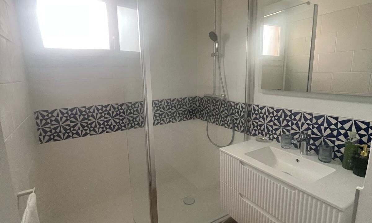Photo of Bathroom in St.-Remy-de-Provence