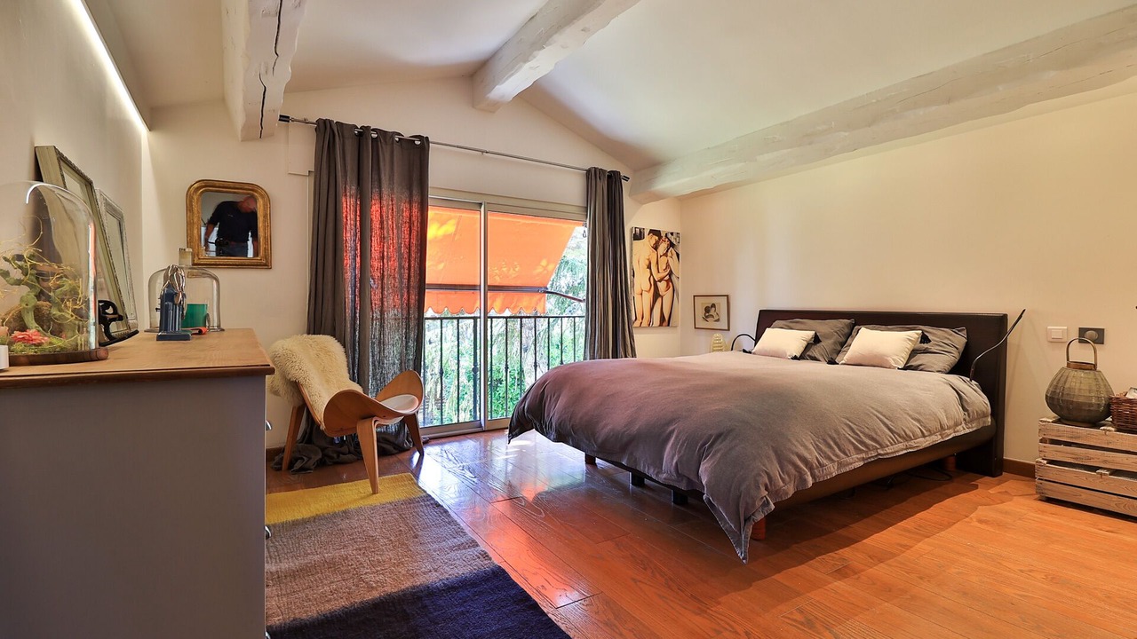 Photo of Bedroom in Eguilles